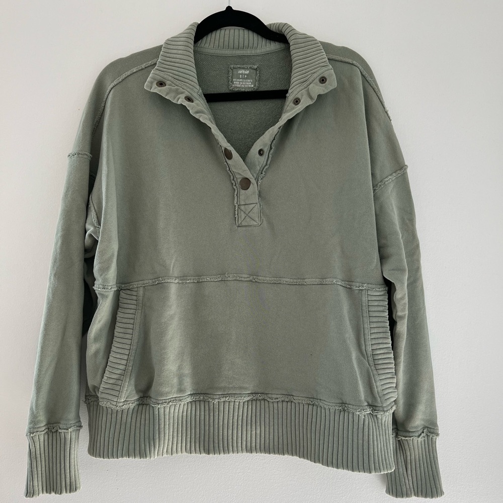 Aerie sweatshirt in green